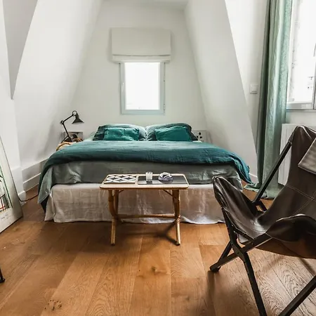 Hostnfly - Charming Studio In The Heart Of The Marais * Paris